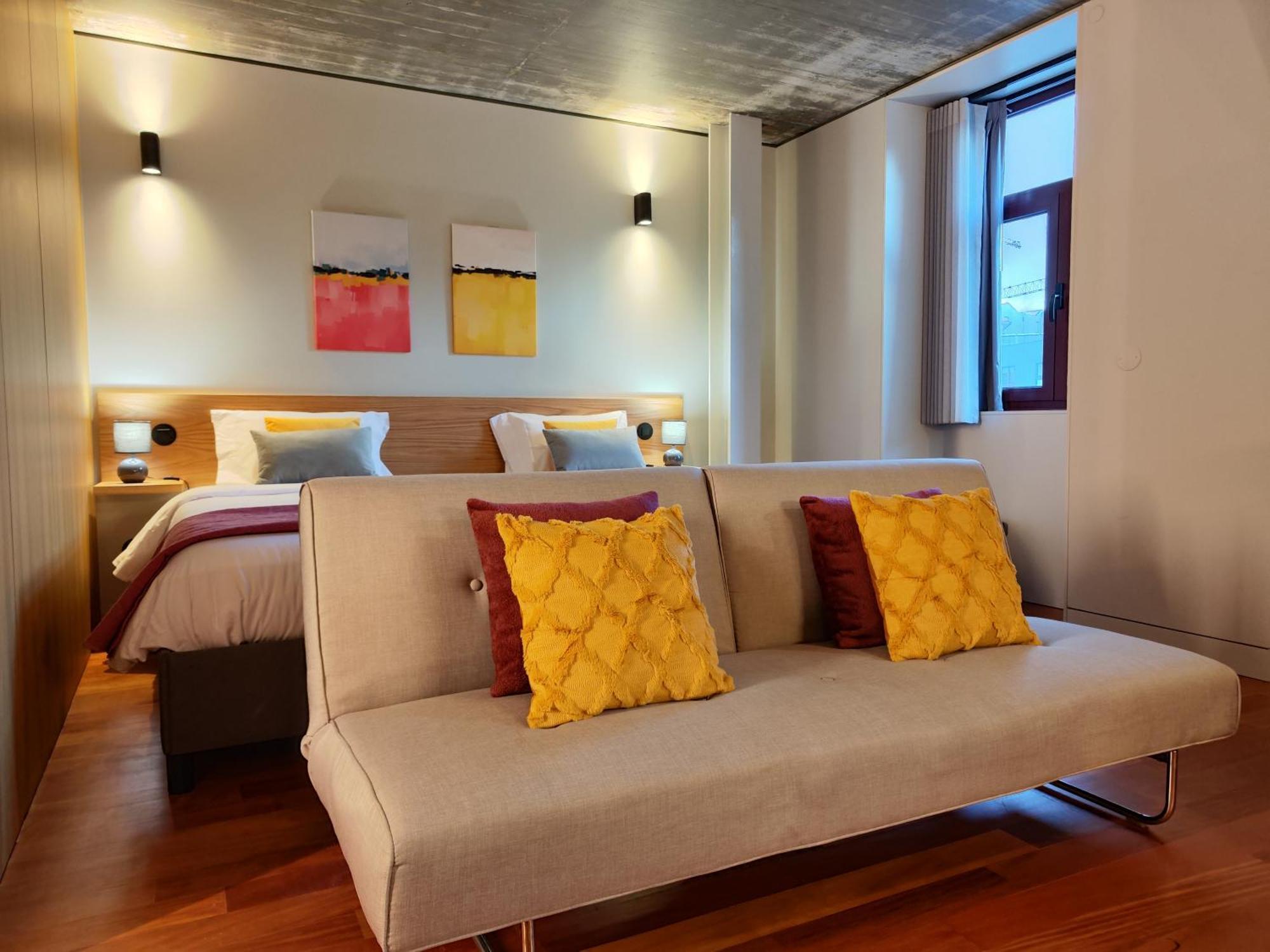 Fervenca Apartments บีลาโนวาเดกายา ภายนอก รูปภาพ